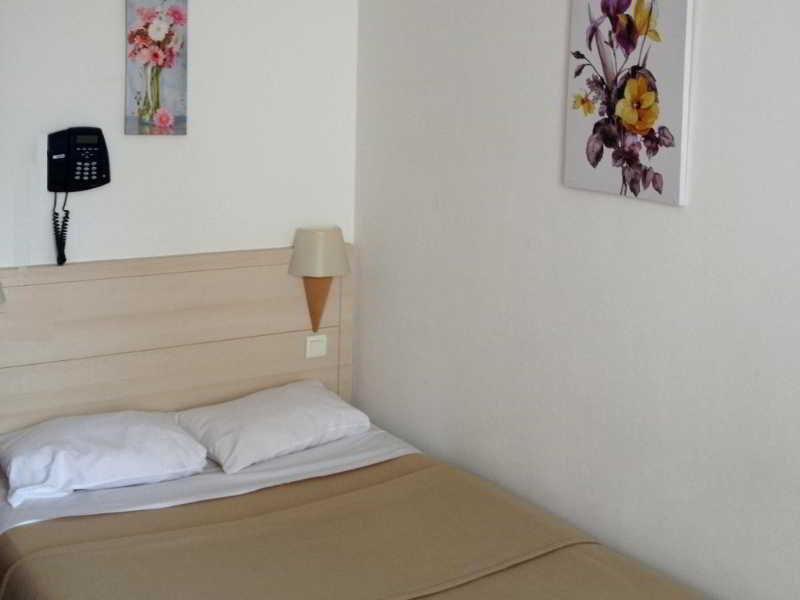 Hotel Vieille Tour ルーアン エクステリア 写真